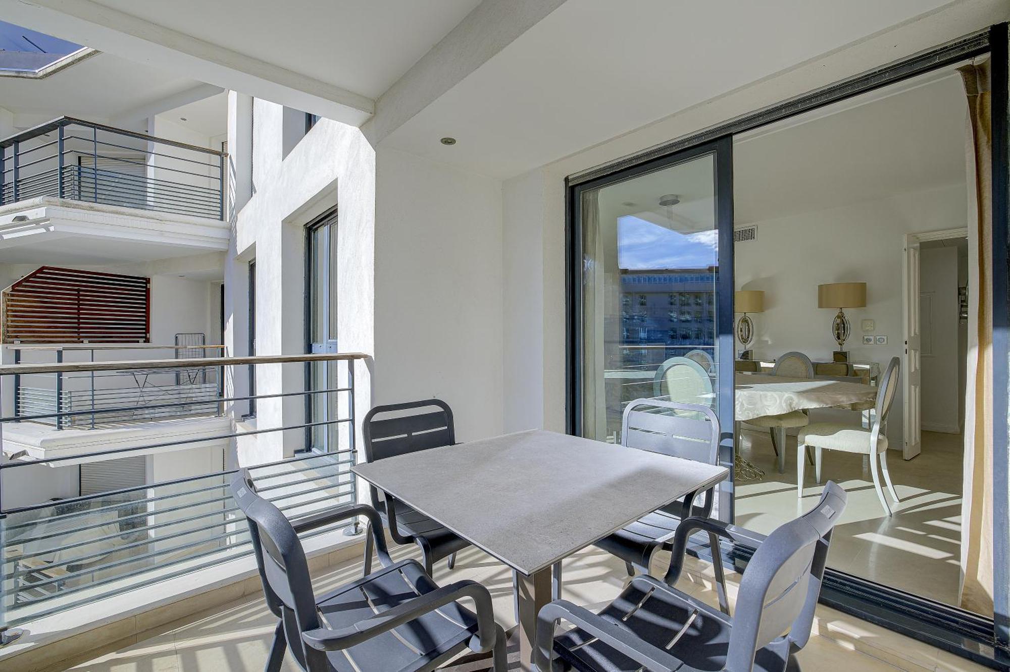 Carlton Riviera Кан Екстериор снимка